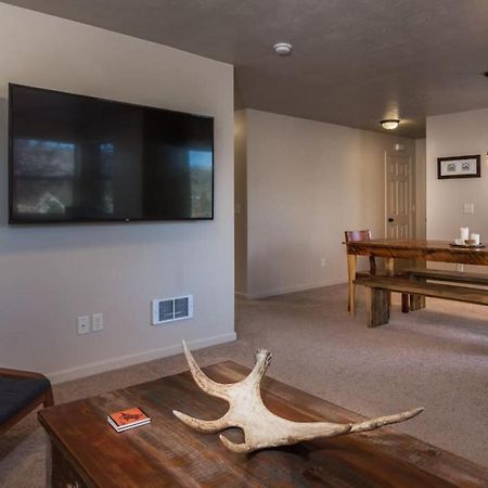 2 Bedroom Upstairs Condo With Ac In Victor, Id Экстерьер фото