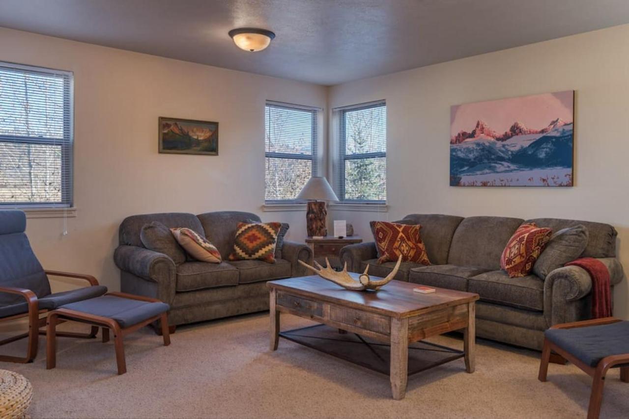 2 Bedroom Upstairs Condo With Ac In Victor, Id Экстерьер фото